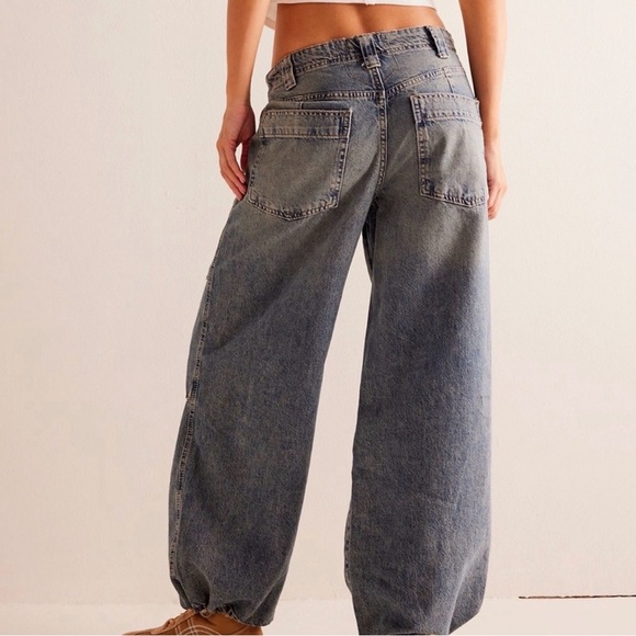WE THE FREE Newbies Solid Slouchy Jeans - Picture 2 of 13
